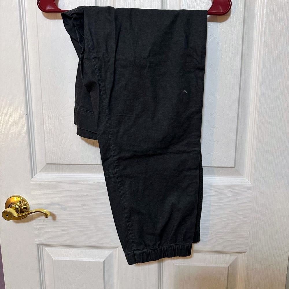 Women’s Eddie Bauer 10P Charcoal Gray Jogger - Picture 6 of 6